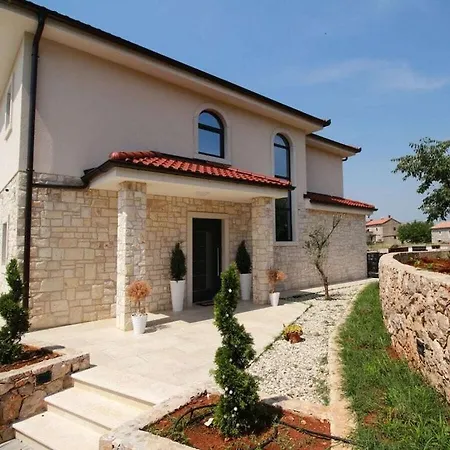 ヴィラ Sara Comfortable